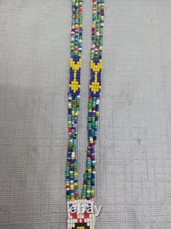 Vintage Native American Style Beaded jewelry Necklace Cerca 1970s