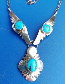 Vintage Native American Turquoise Navajo Silver Feathers Necklace
