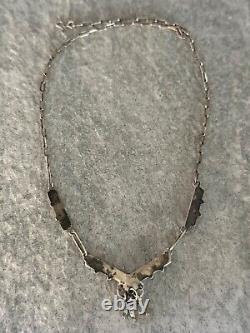 Vintage Native American ZUNI Needlepoint Turquoise Sterling Silver necklace