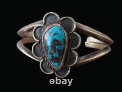 Vintage Native American petite Turquoise cuff bracelet