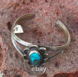 Vintage Native American petite Turquoise cuff bracelet