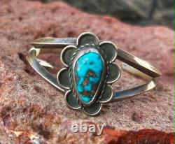Vintage Native American petite Turquoise cuff bracelet