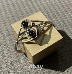 Vintage Navajo Black Onyx Twisted Detail Sterling Silver Cuff Bracelet! MZZ8