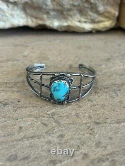 Vintage Navajo CSC Sterling Silver Turquoise Rope Etched Ladies Bracelet Patina