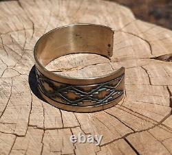 Vintage Navajo Cuff Tribal Border Bracelet Sterling Silver Unisex Sz 7in Jewelry