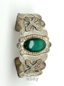 Vintage Navajo Green Turquoise Cabochon Sterling Silver Cuff Bracelet