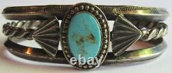 Vintage Navajo Indian Handsome Design Weighty Silver Turquoise Cuff Bracelet