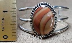 Vintage Navajo Native American Sterling Silver & Fine Banded Agate Cuff Bracelet