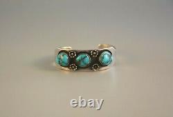 Vintage Navajo Silver Bracelet 3 Beautiful Turquoise Stones in Shadowbox 6
