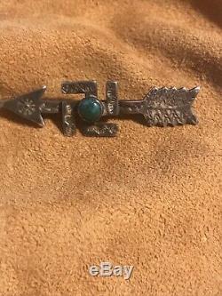 Vintage Navajo Silver Whirling Log Arrow Pin Smooth Bezel Turquoise