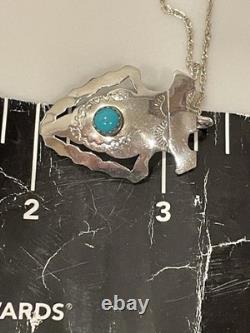 Vintage Navajo Sterling Silver Natural Turquoise Arrowhead Pendant Necklace 18