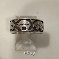 Vintage Navajo Sterling Silver Navajo Style Bear Band Ring size 8 Vintage Navajo Sterling Silver Navajo Style Bear Band Ring size 8