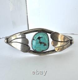 Vintage Navajo Turquoise Sterling Silver Cuff Bracelet 7 19 grams #217