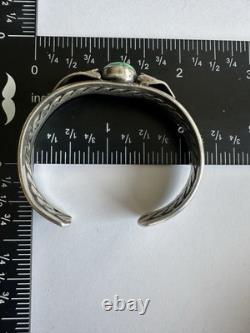 Vintage Navajo Turquoise Sterling Silver Wire Cuff Bracelet 6 26 grams #283