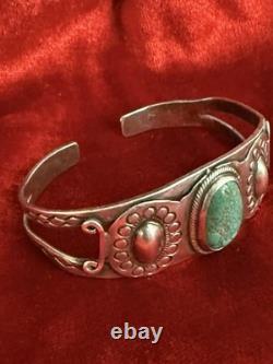 Vintage Navajo Turquoise & Stirling Silver Native American Cuff Bracelet