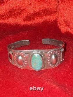 Vintage Navajo Turquoise & Stirling Silver Native American Cuff Bracelet