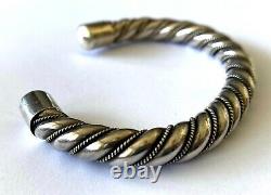 Vintage Navajo Twisted Rope Of Round Stock Tribal Bangle Bracelet Cuff Sterling