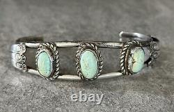 Vintage OLD Native American Navajo Turquoise Sterling silver Bracelet