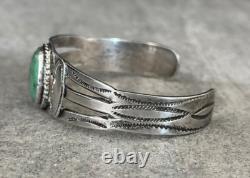 Vintage Old Native American Navajo Turquoise Sterling silver Bracelet