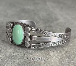 Vintage Old Native American Navajo Turquoise Sterling silver Bracelet