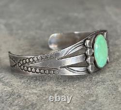 Vintage Old Native American Navajo Turquoise Sterling silver Bracelet
