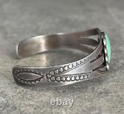 Vintage Old Native American Navajo Turquoise Sterling silver Bracelet