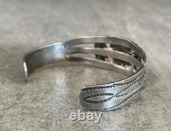 Vintage Old Native American Navajo Turquoise Sterling silver Bracelet