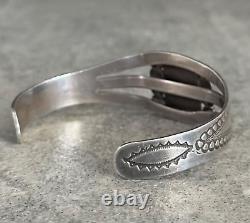 Vintage Old Native American Navajo Turquoise Sterling silver Bracelet