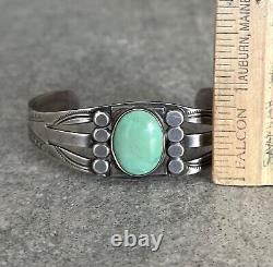 Vintage Old Native American Navajo Turquoise Sterling silver Bracelet