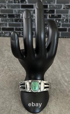 Vintage Old Native American Navajo Turquoise Sterling silver Bracelet