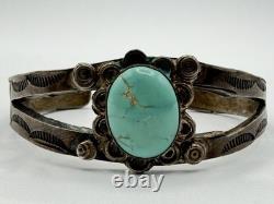 Vintage Old pawn Navajo Native American Turquoise Sterling Silver Cuff Bracelet