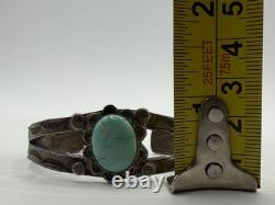 Vintage Old pawn Navajo Native American Turquoise Sterling Silver Cuff Bracelet