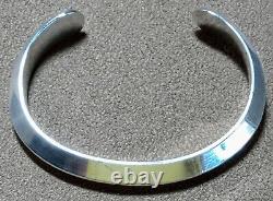 Vintage Signed Navajo Heavy Sterling Silver Carinated Knife Edge Cuff Bracelet