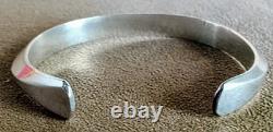Vintage Signed Navajo Heavy Sterling Silver Carinated Knife Edge Cuff Bracelet