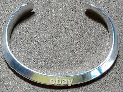 Vintage Signed Navajo Heavy Sterling Silver Carinated Knife Edge Cuff Bracelet