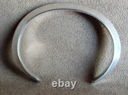 Vintage Signed Navajo Heavy Sterling Silver Carinated Knife Edge Cuff Bracelet