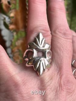 Vintage Tufa cast ring Size 7.75 925 Sterling silver handcrafted Native American