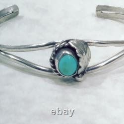 Vintage Turqloise Sterling Silver Navajo Cuff Leaf and Twist Design Excellent