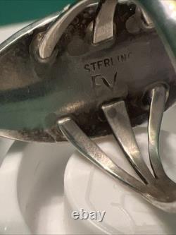 Vintage turquoise jewelry native american ring. Size 6. Marked EV Sterling