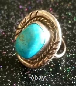 Vtg 1970s Navajo Native American Handcrafted Turquoise Sterling Silver Ring 10