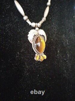 Vtg. Native American Handmade Sterling Silver Tigers Eye Pendent Necklace! 18