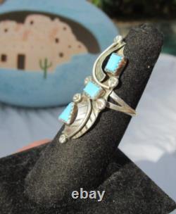 Vtg Native American Navajo long ring sterling silver carved turquoise 7 signed